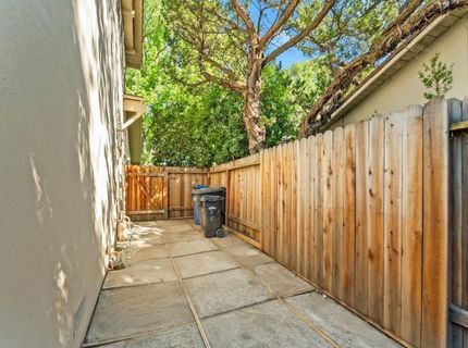 5249 Diablo Dr, Sacramento, CA 95842 Photo
