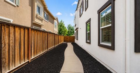 277 W Camarada Ave, Mountain House, CA 95391 Photo
