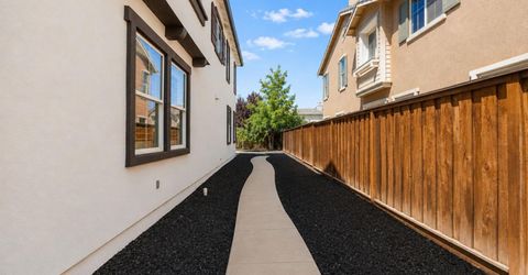 277 W Camarada Ave, Mountain House, CA 95391 Photo