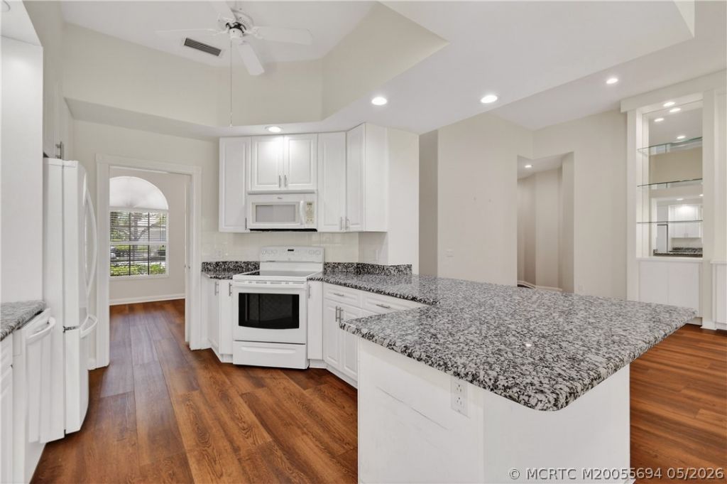 8521 SE Palm Hammock Lane, Hobe Sound, FL 33455 Photo