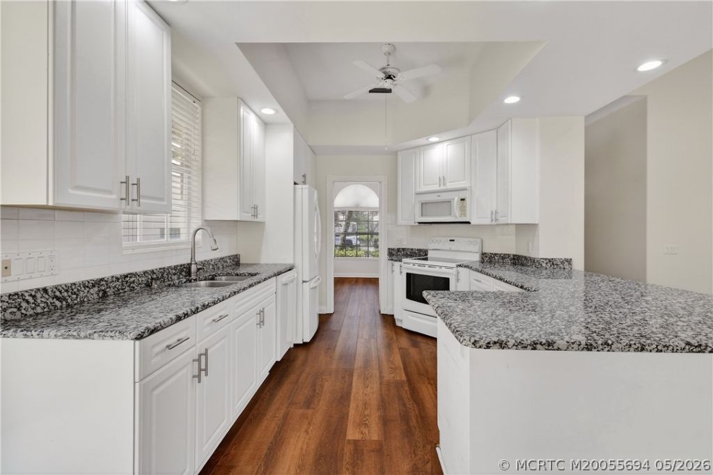 8521 SE Palm Hammock Lane, Hobe Sound, FL 33455 Photo