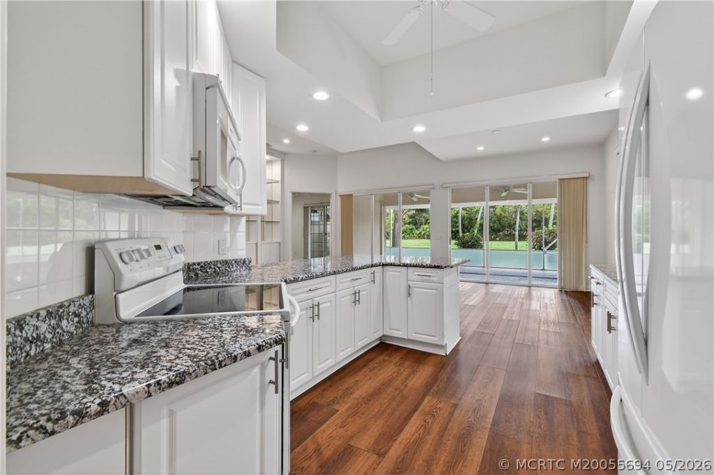 8521 SE Palm Hammock Lane, Hobe Sound, FL 33455 Photo