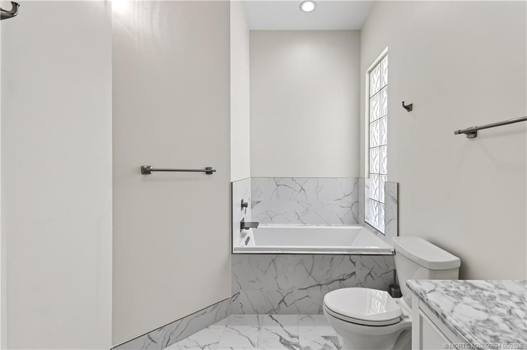 8521 SE Palm Hammock Lane, Hobe Sound, FL 33455 Photo