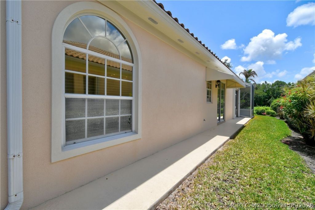 8521 SE Palm Hammock Lane, Hobe Sound, FL 33455 Photo