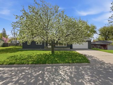 205 Victoria Drive, Alexandria, MN 56308