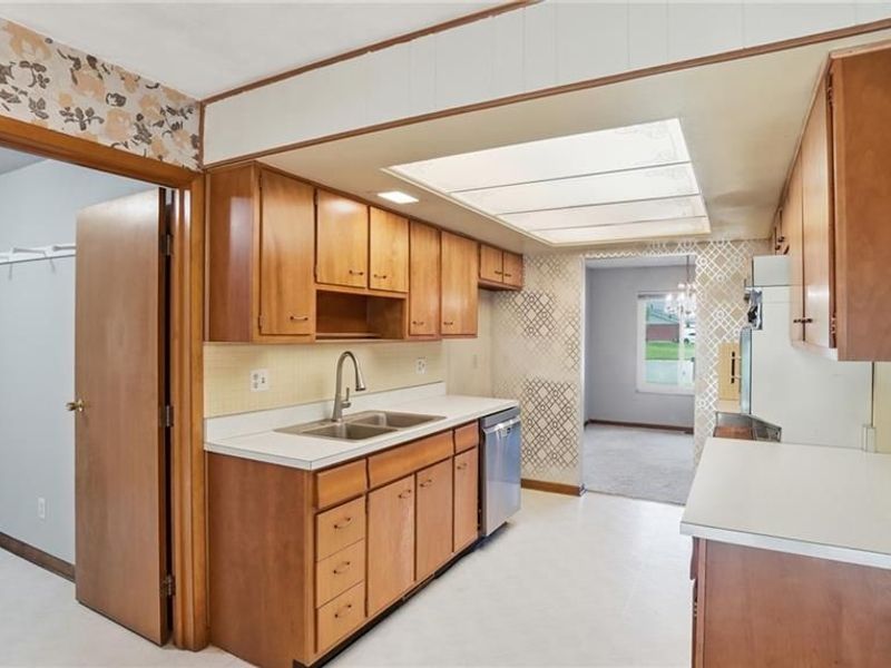 6030 Cobbleskill Court, Centerville, OH 45459 Photo 14
