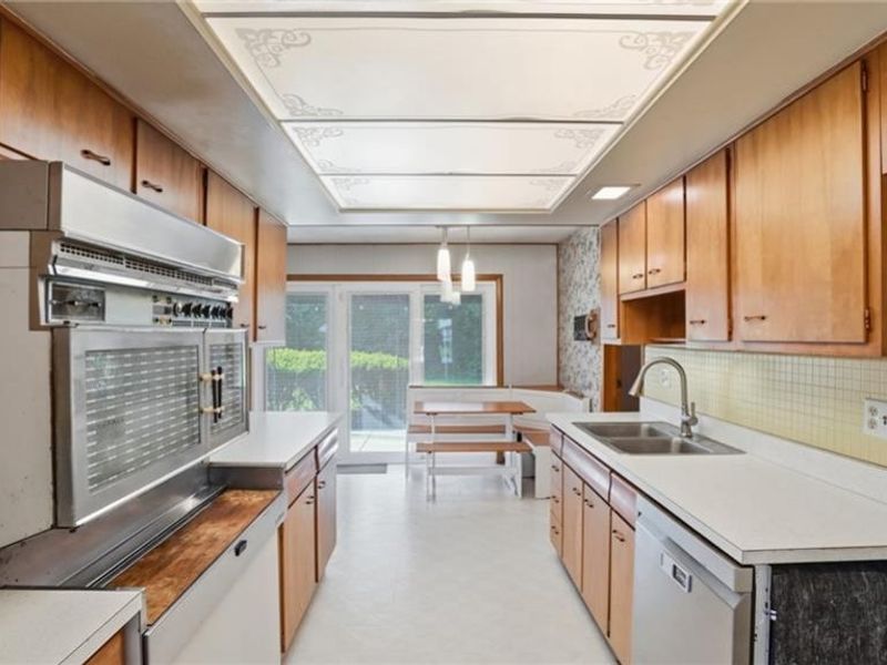 6030 Cobbleskill Court, Centerville, OH 45459 Photo 15
