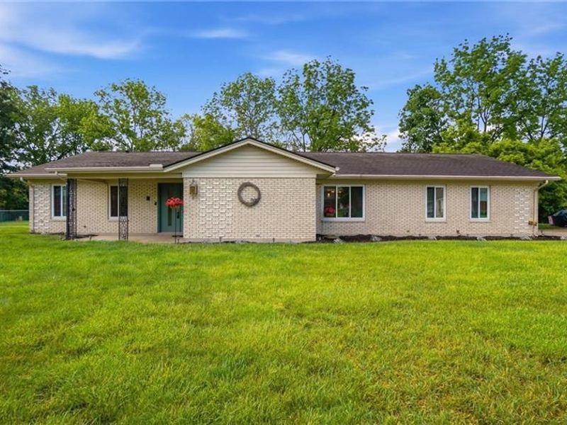 6030 Cobbleskill Court, Centerville, OH 45459 Photo 2