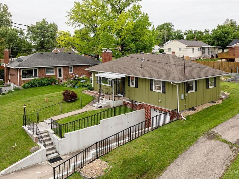 304 Fulton Lane, Middletown, OH 45044 Photo 4