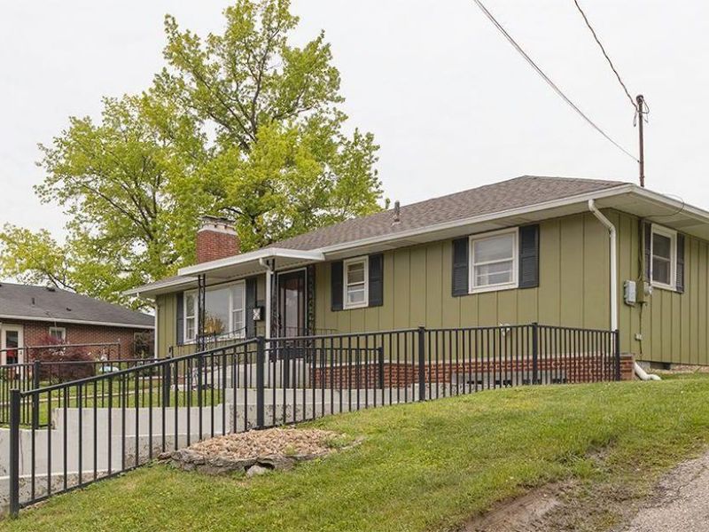 304 Fulton Lane, Middletown, OH 45044 Photo 6