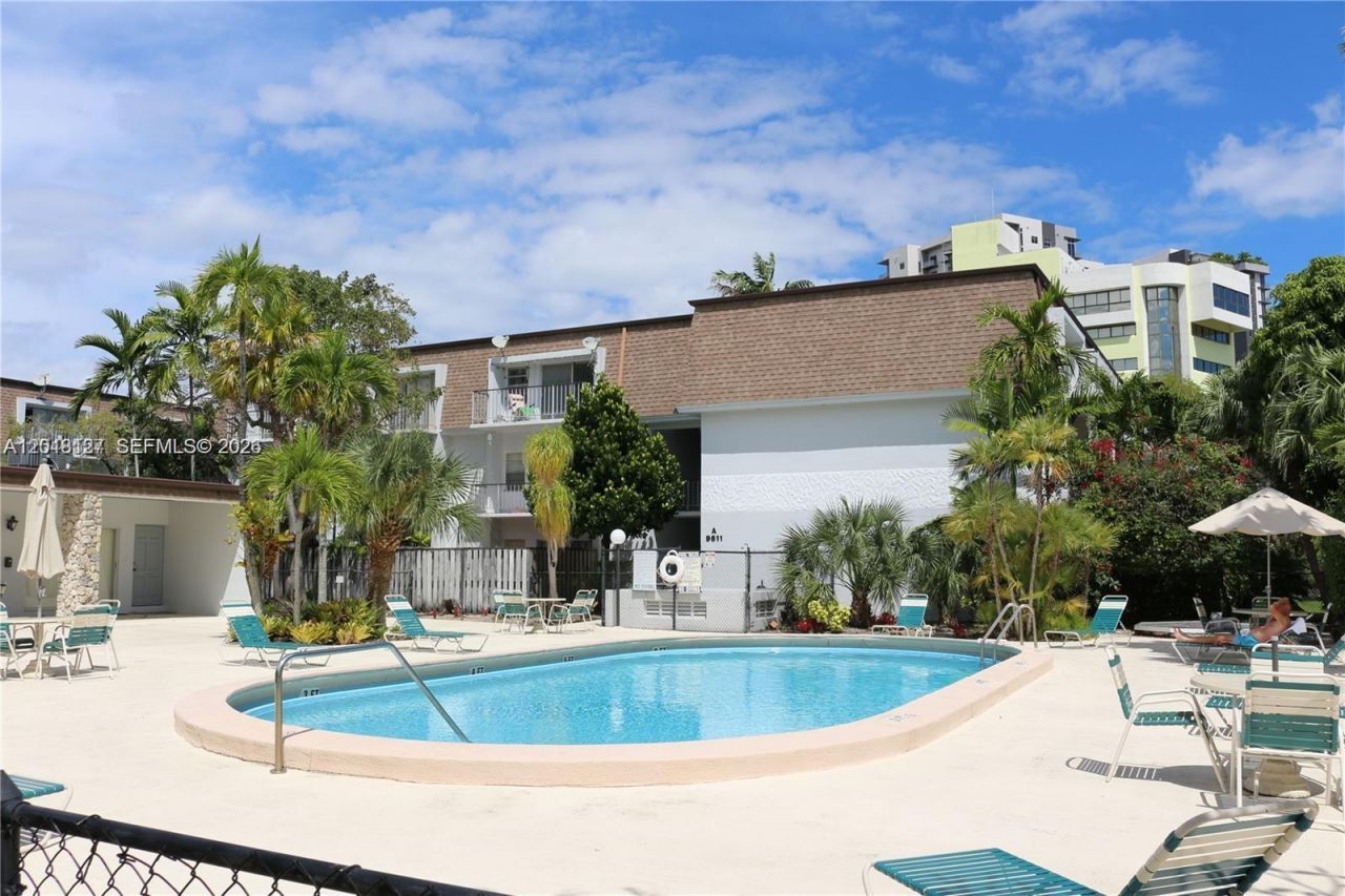 9611 SW 77th Ave, Unit 306A, Miami, FL 33156 Photo