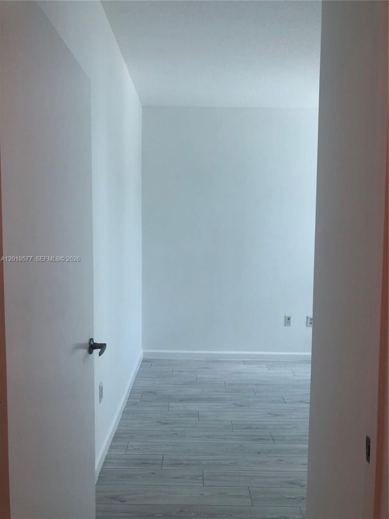 1900 N Bayshore Dr, Unit 4403, Miami, FL 33132 Photo