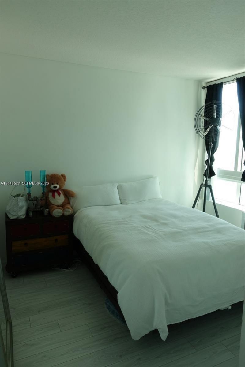 1900 N Bayshore Dr, Unit 4403, Miami, FL 33132 Photo