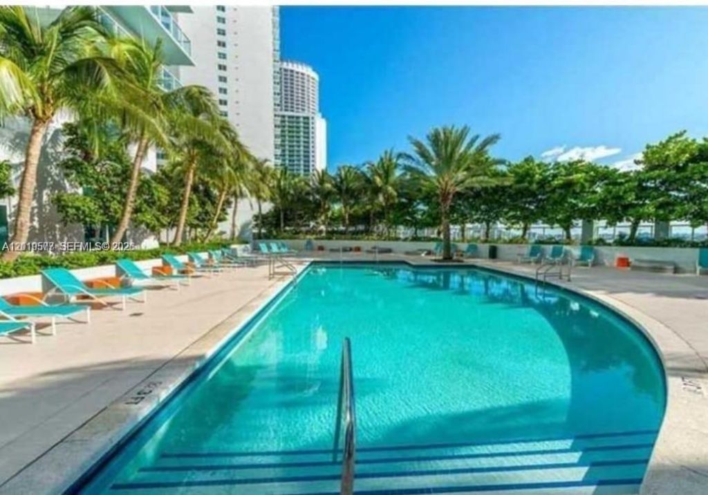 1900 N Bayshore Dr, Unit 4403, Miami, FL 33132 Photo