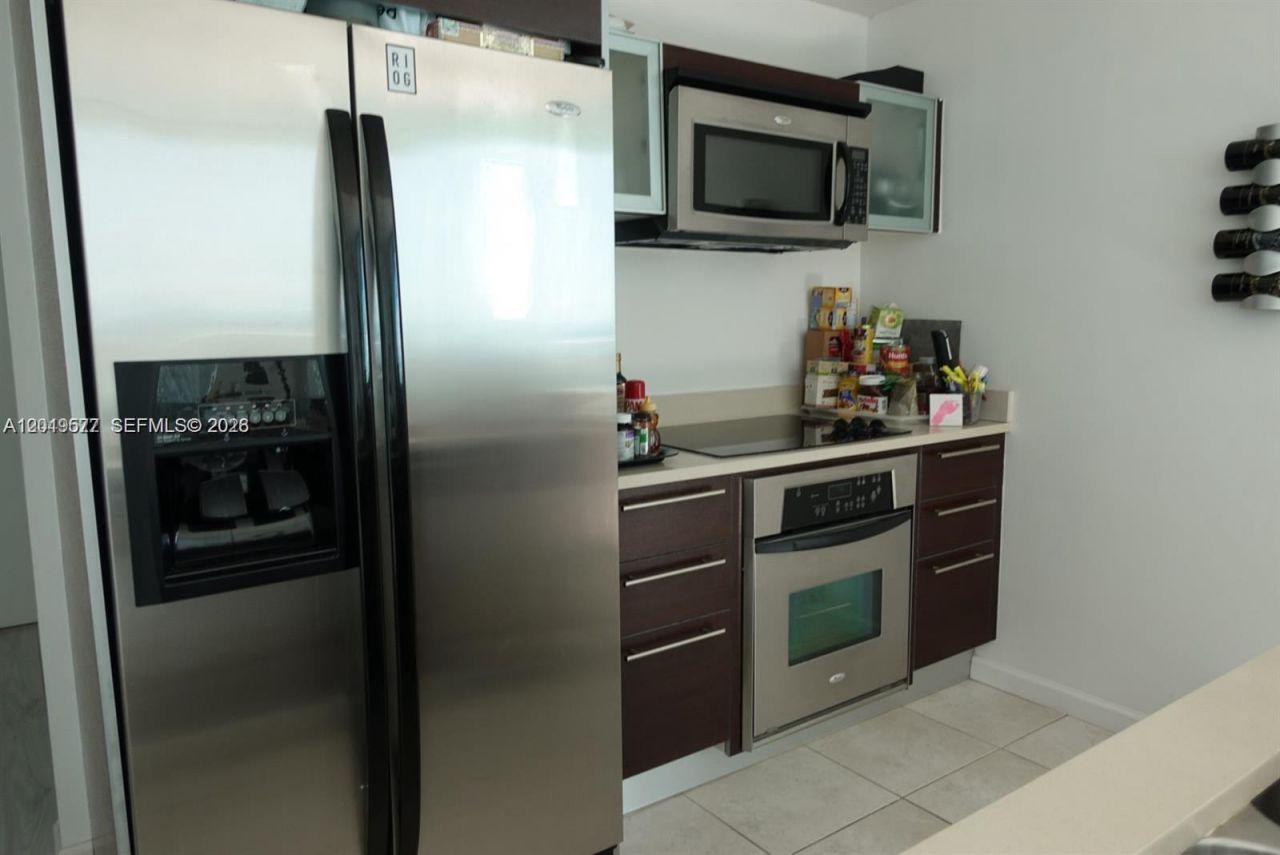 1900 N Bayshore Dr, Unit 4403, Miami, FL 33132 Photo