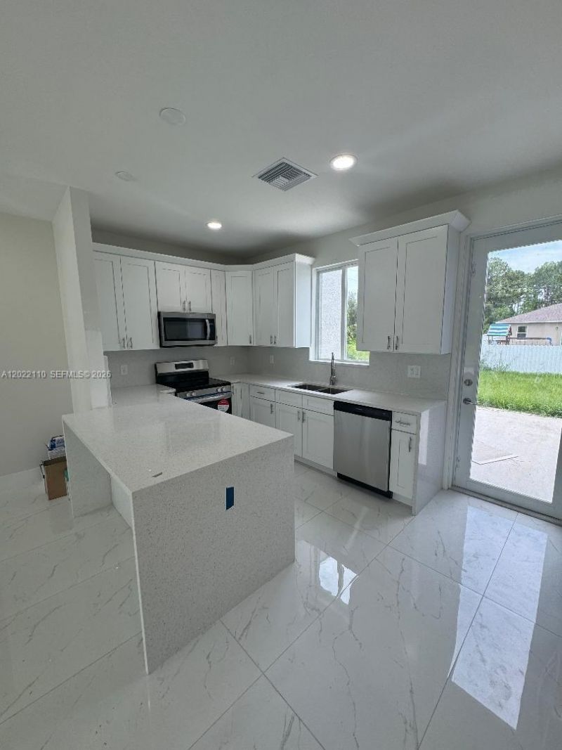 55 S Colin Ave, Lehigh Acres, FL 33976 Photo