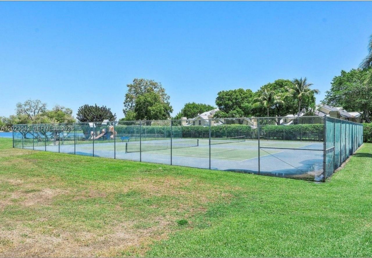 164 Meadows Dr, Boynton Beach, FL 33436 Photo