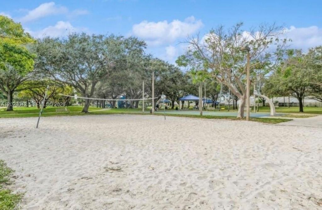 164 Meadows Dr, Boynton Beach, FL 33436 Photo