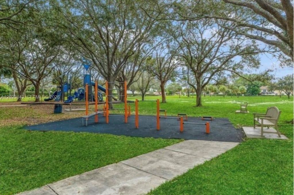 164 Meadows Dr, Boynton Beach, FL 33436 Photo