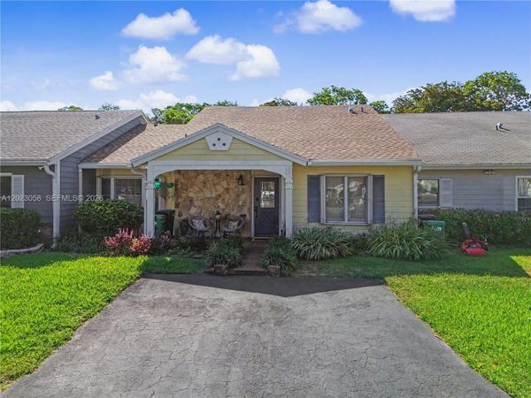 14609 SW 143rd Place Cir , Miami, FL 33186