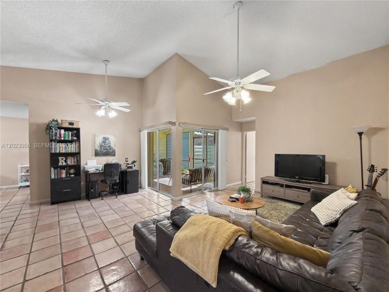 14609 SW 143rd Place Cir , Miami, FL 33186 Photo