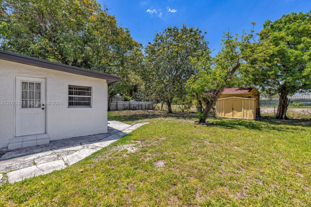 2851 NW 106th St, Miami, FL 33147 Photo