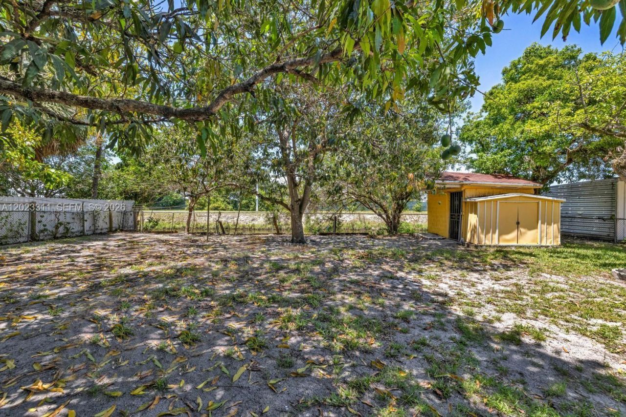 2851 NW 106th St, Miami, FL 33147 Photo