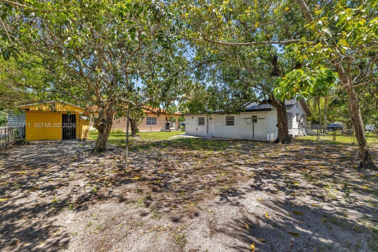 2851 NW 106th St, Miami, FL 33147 Photo