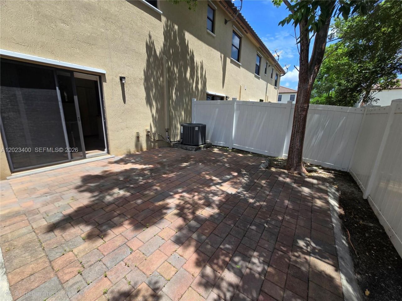 9261 W 33rd Way, Hialeah, FL 33018 Photo