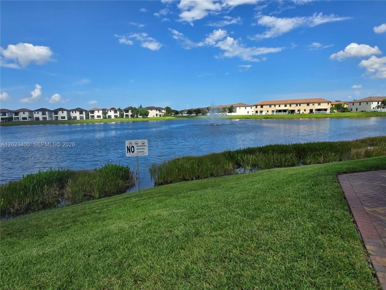 9261 W 33rd Way, Hialeah, FL 33018 Photo