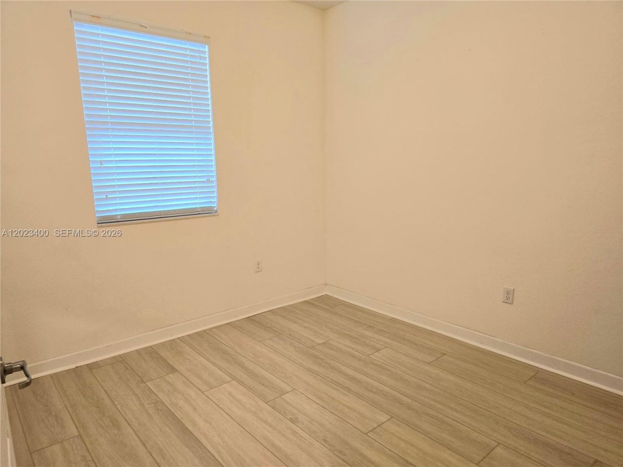 9261 W 33rd Way, Hialeah, FL 33018 Photo