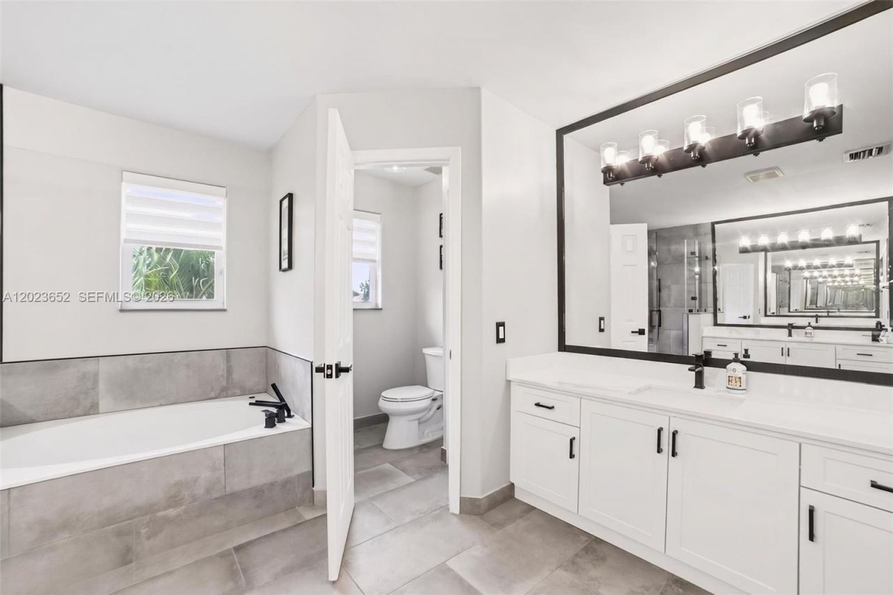 16387 NW 13th St , Pembroke Pines, FL 33028 Photo