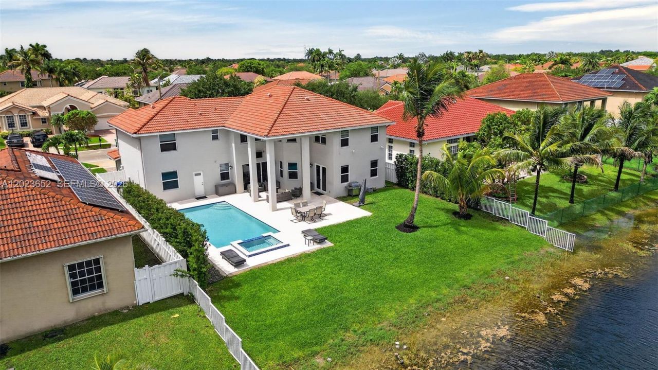 16387 NW 13th St , Pembroke Pines, FL 33028 Photo
