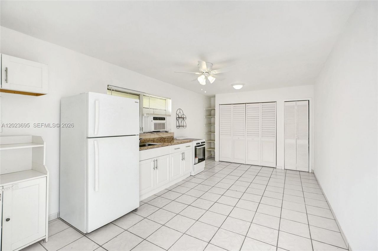 877 W 33rd St , Unit A, Hialeah, FL 33012 Photo