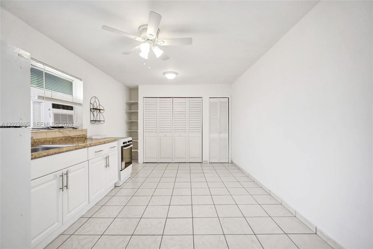 877 W 33rd St , Unit A, Hialeah, FL 33012 Photo
