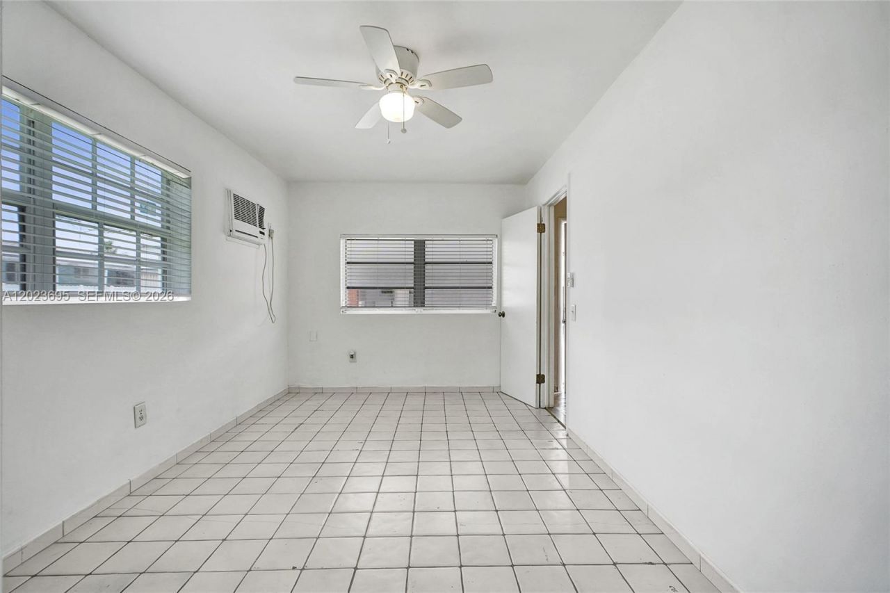 877 W 33rd St , Unit A, Hialeah, FL 33012 Photo