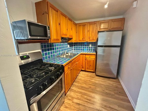 2201 Brickell Ave , Unit 61, Miami, FL 33129