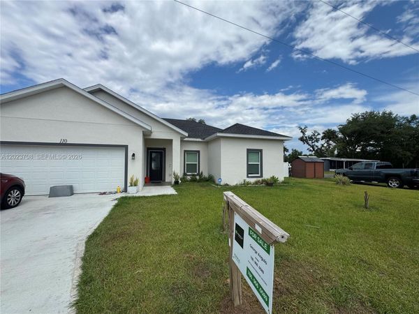 110 NE Altavista Way , Unit 1, Davenport, FL 33837