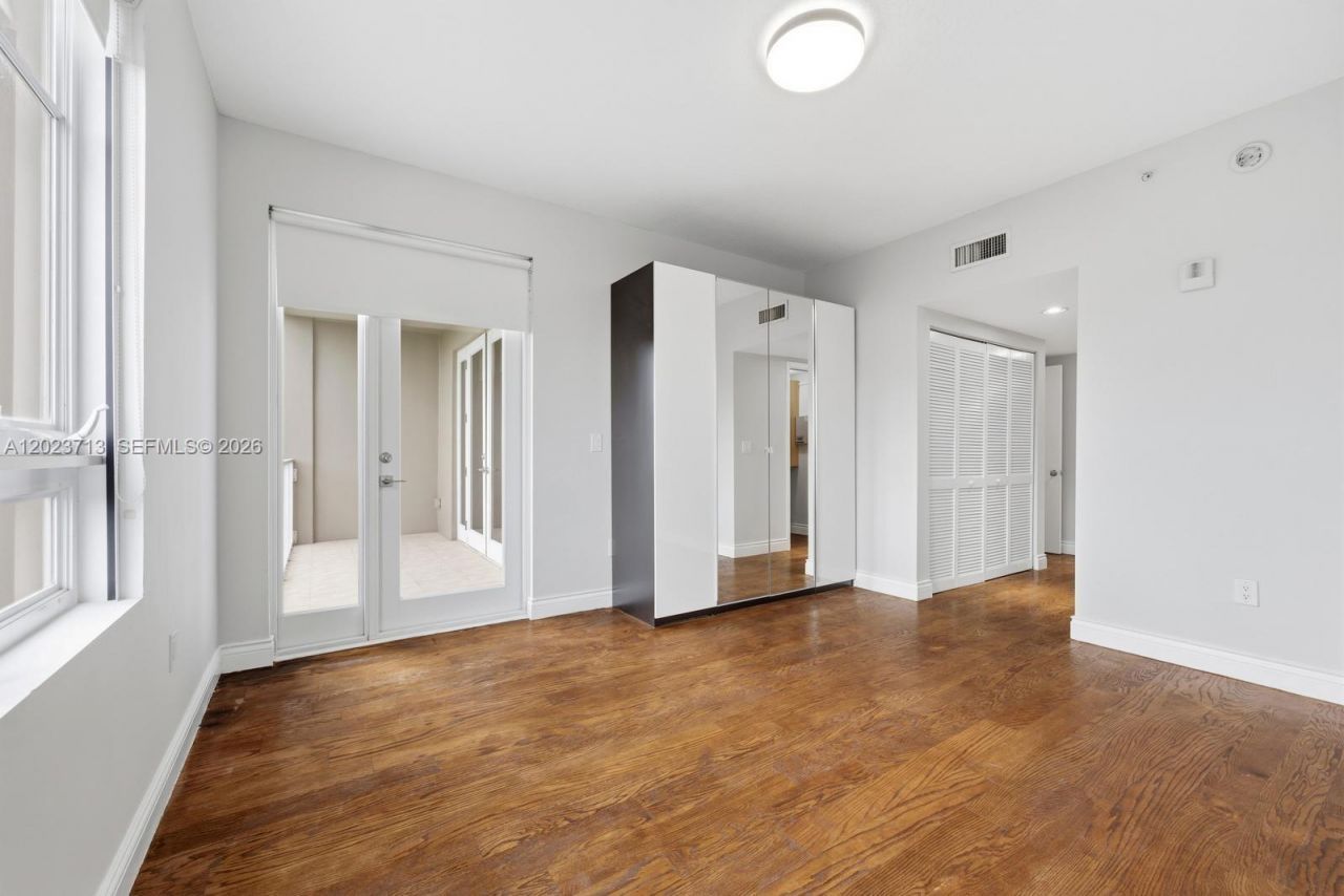 3540 Main Hwy , Unit 404, Miami, FL 33133 Photo