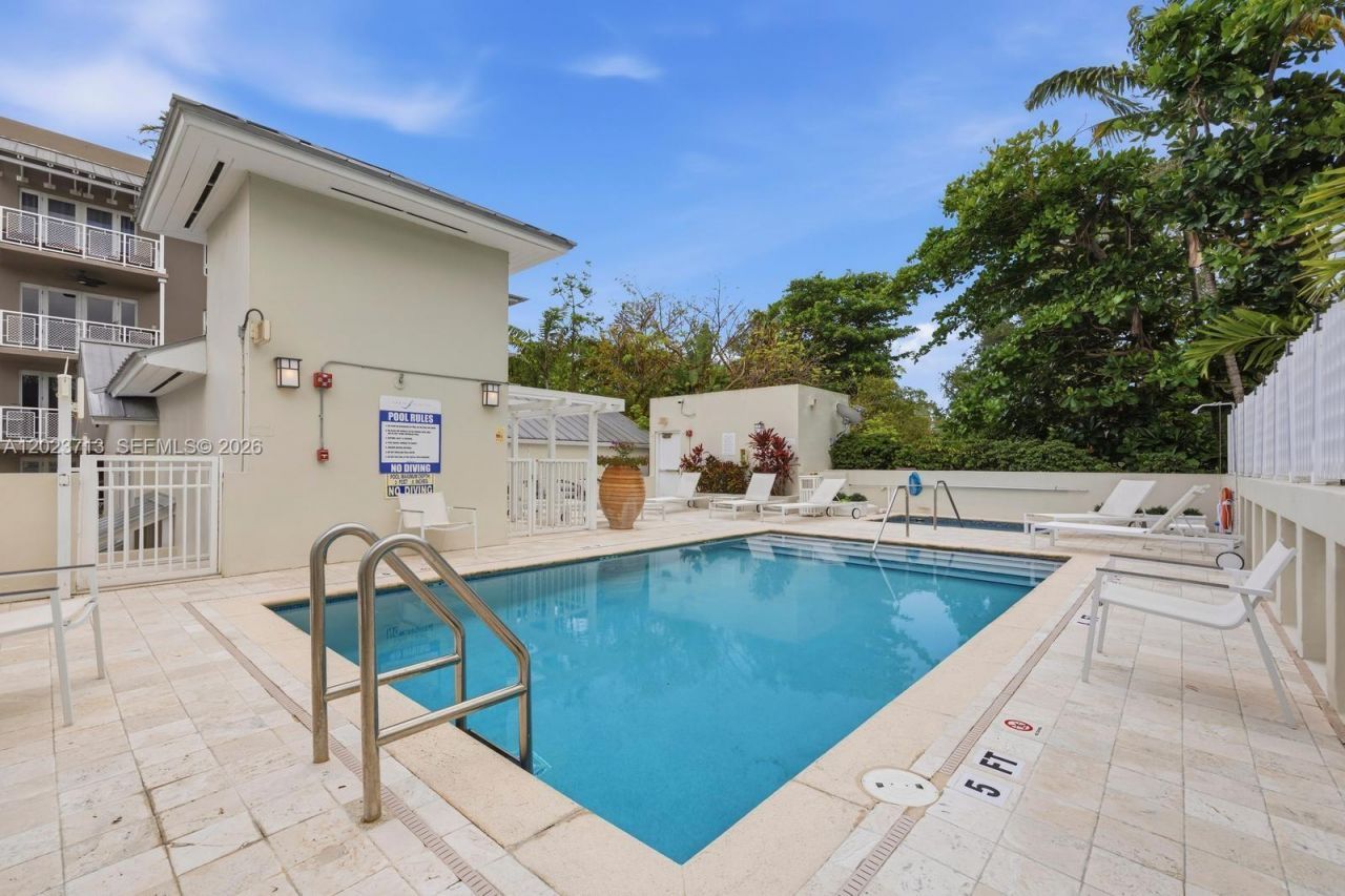 3540 Main Hwy , Unit 404, Miami, FL 33133 Photo