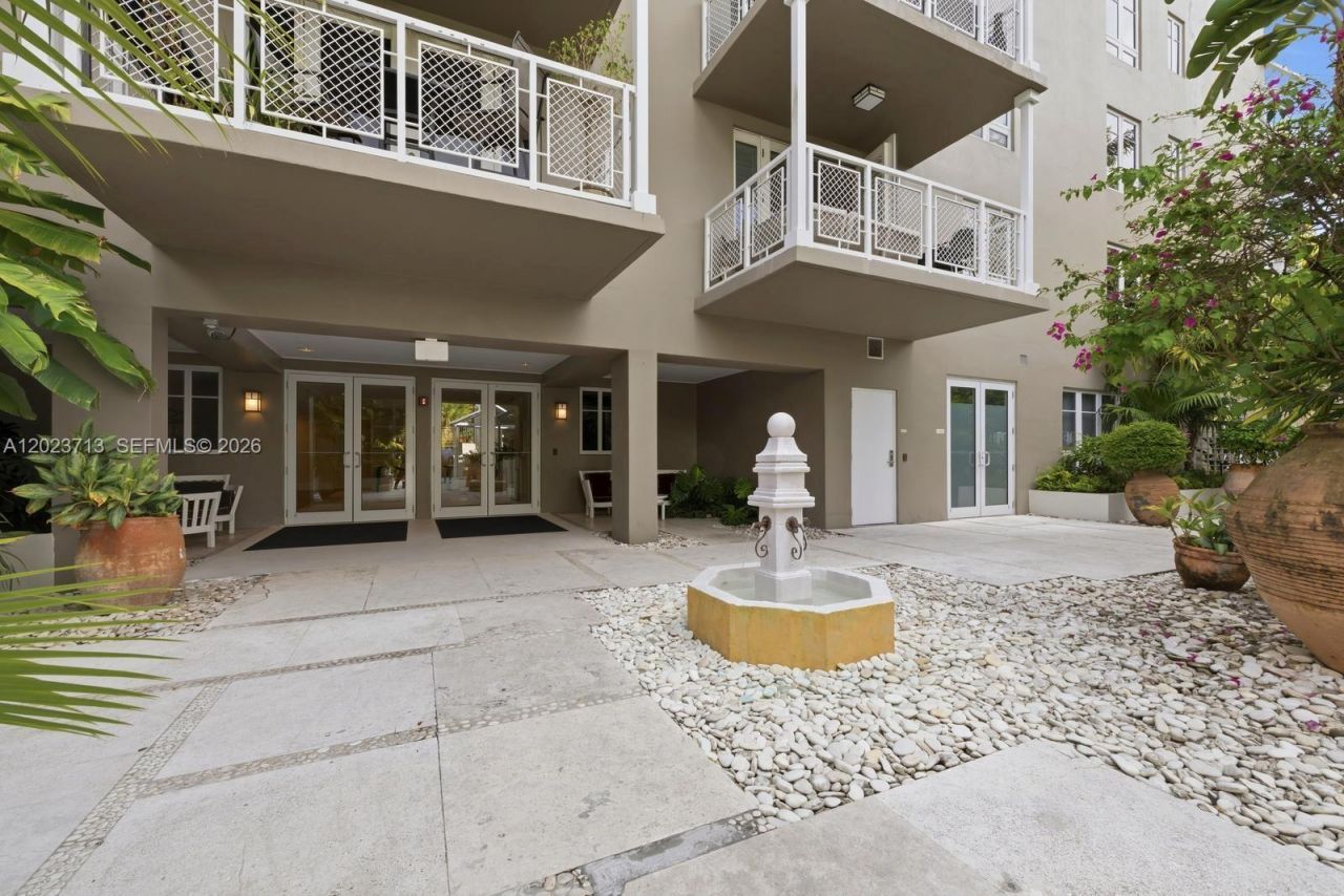 3540 Main Hwy , Unit 404, Miami, FL 33133 Photo
