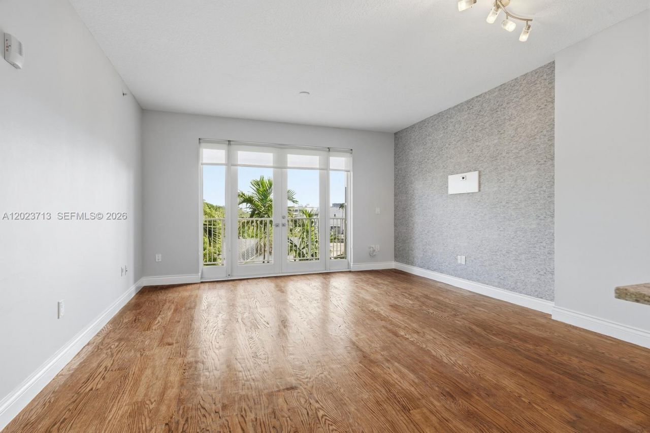 3540 Main Hwy , Unit 404, Miami, FL 33133 Photo