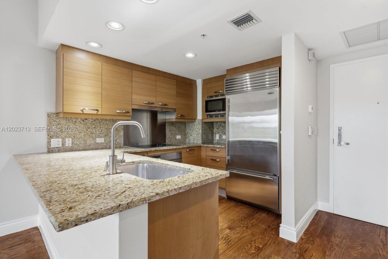 3540 Main Hwy , Unit 404, Miami, FL 33133 Photo
