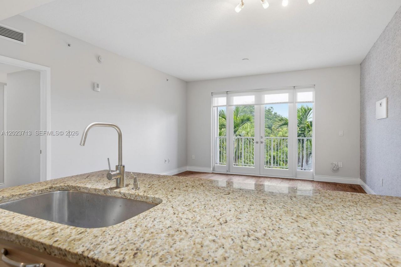 3540 Main Hwy , Unit 404, Miami, FL 33133 Photo