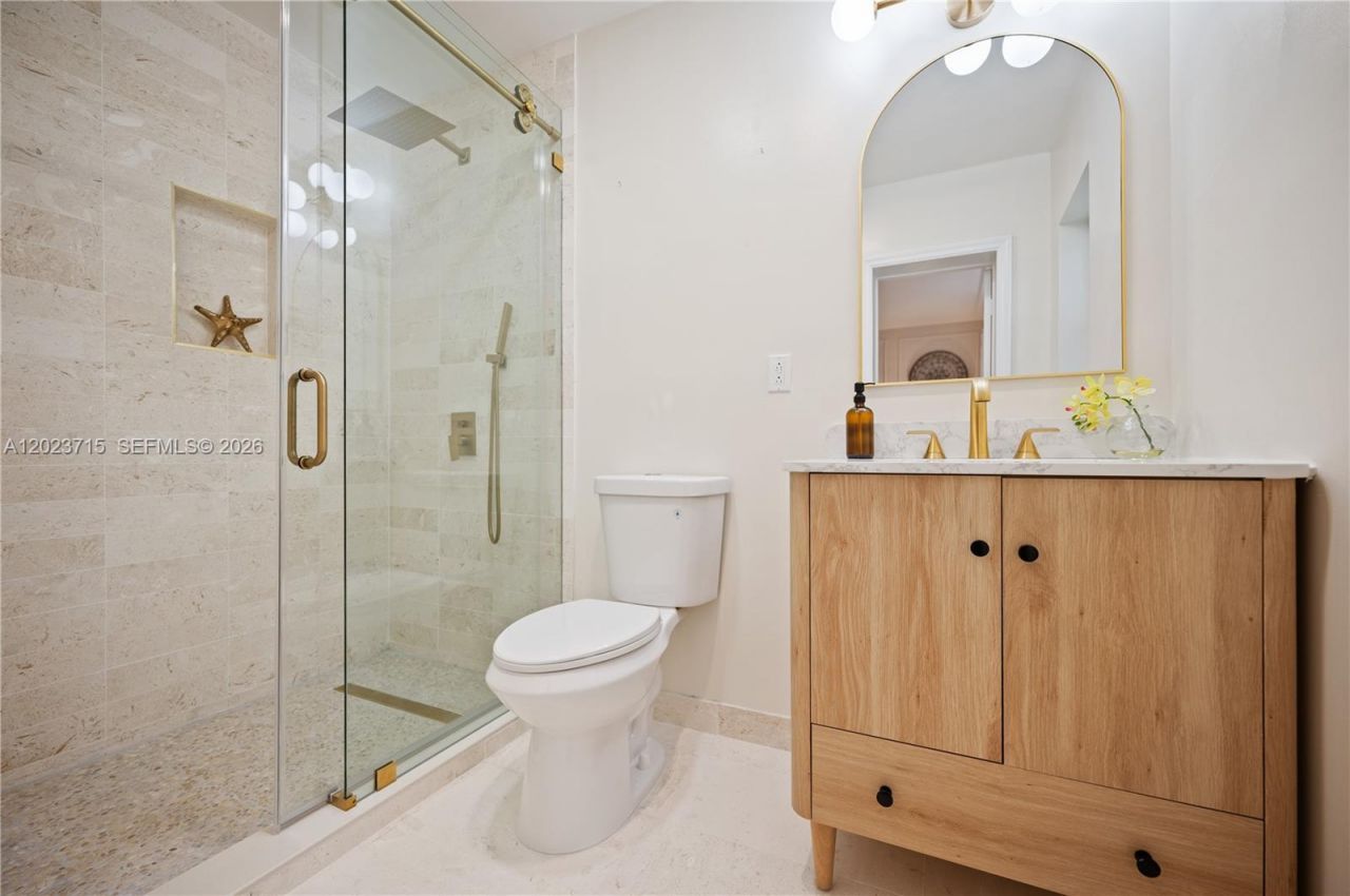 4220 SW 14th St, Miami, FL 33134 Photo