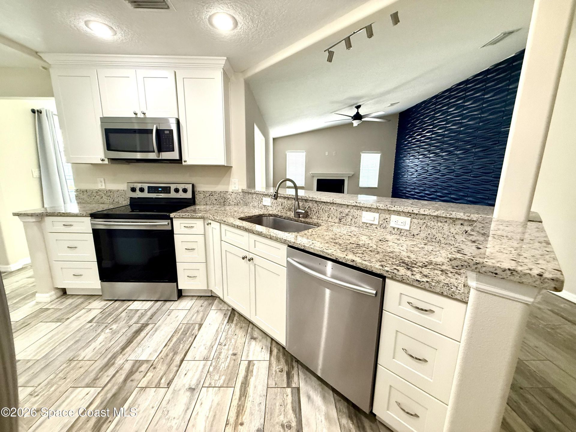 371 Narragansett Street Ne, Palm Bay, FL 32907 Photo