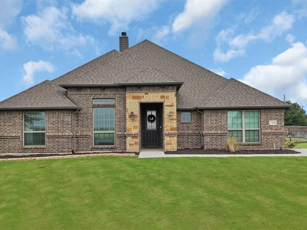 7440 Briar Road, Azle, TX 76020