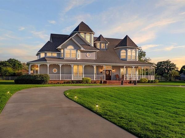 5200 Hopper Road, Burleson, TX 76028
