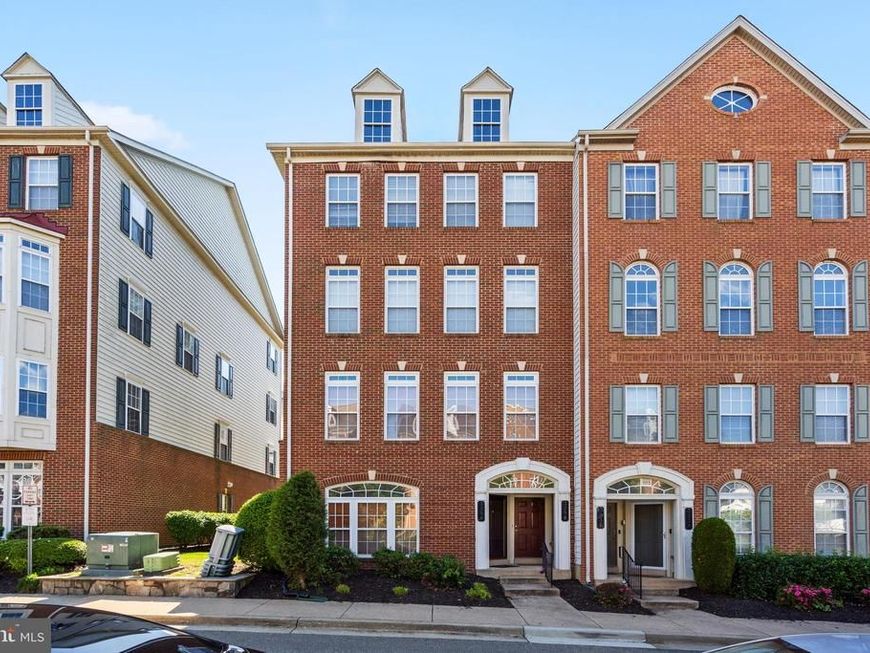 325 B Munahan Circle , Unit 325B, Indian Head, MD 20640 Main Photo