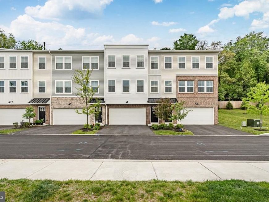 97 Four Leaf Drive , Downingtown, PA 19335 Main Photo